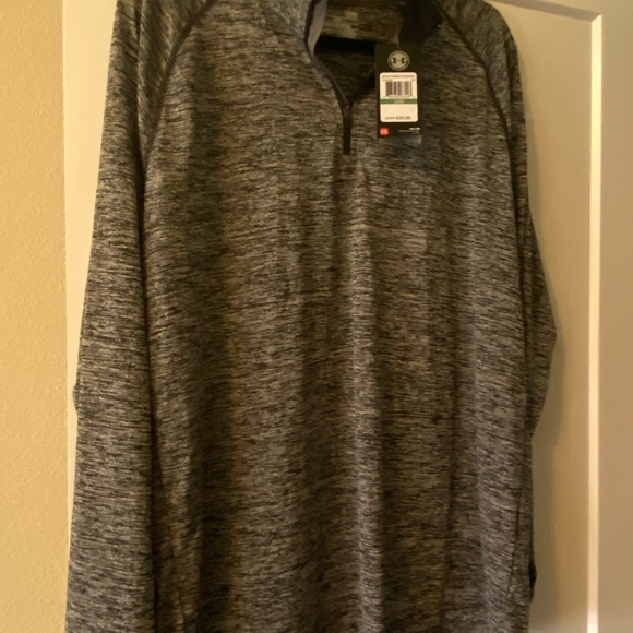Under Armour Pullover NWT - Picture 3 of 6